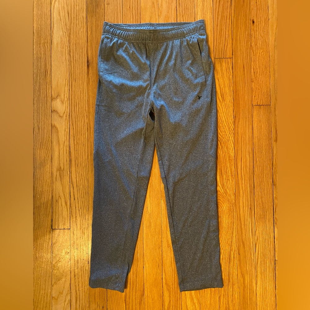 Old Navy Active Gray Joggers. Boys size L